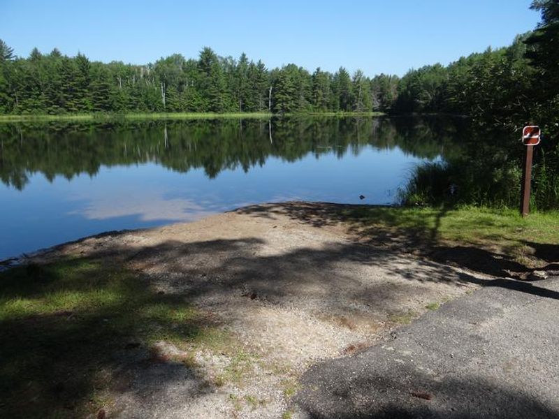 Boat launch into Irwin Lake at the Widewaters Campground
