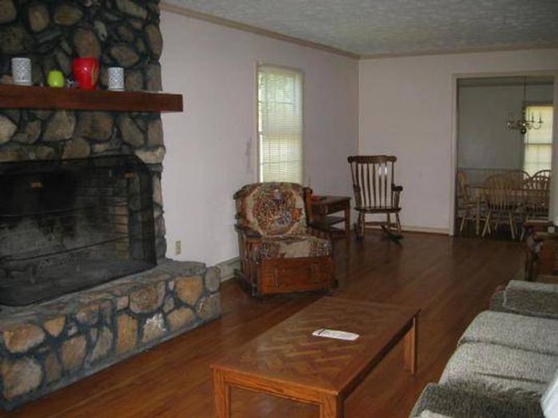 Sunrise Cabin Living Room