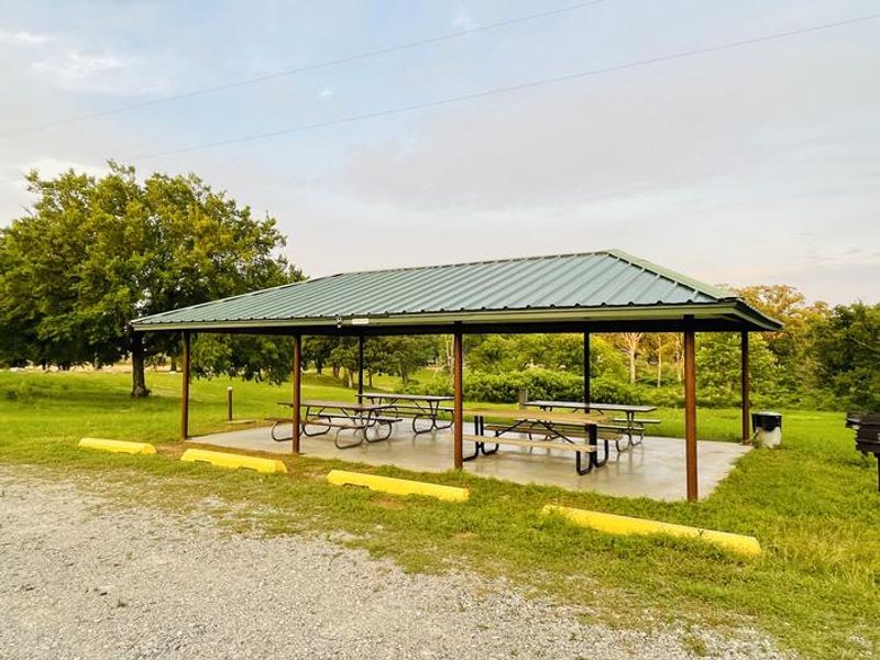 A photo of facility PLATTER FLATS with Electricity Hookup