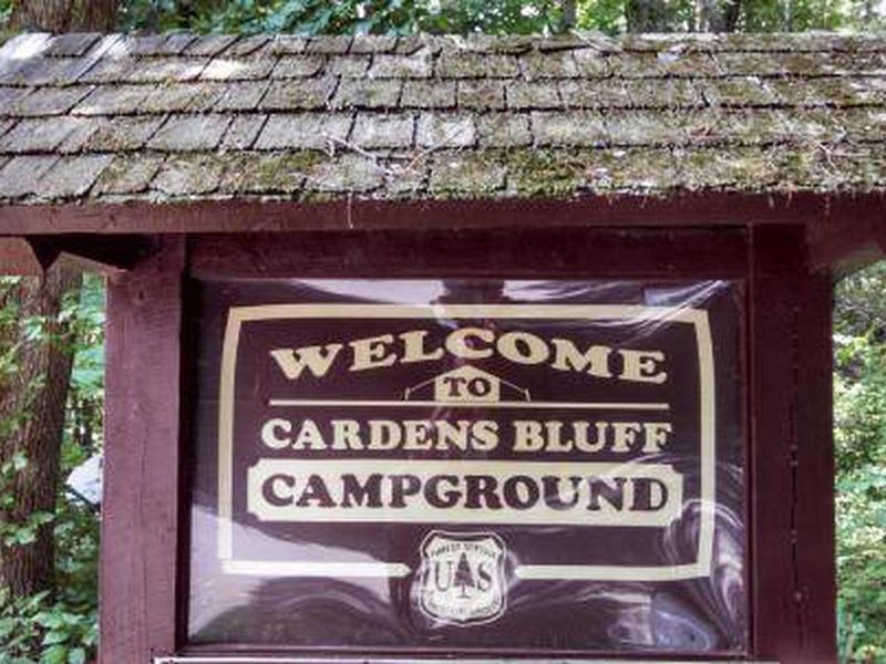 Sign at Cardens Bluff Campground