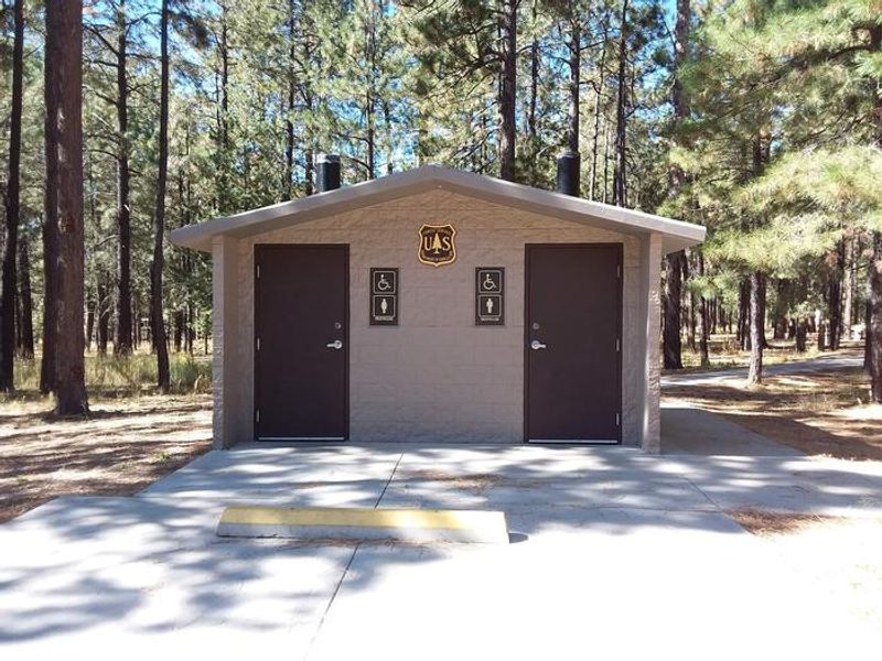 CANYON POINT Loop B Restrooms