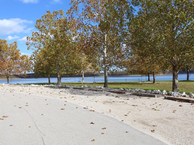 Sunburn Point Walk-To, Non-Electric Campsite Parking