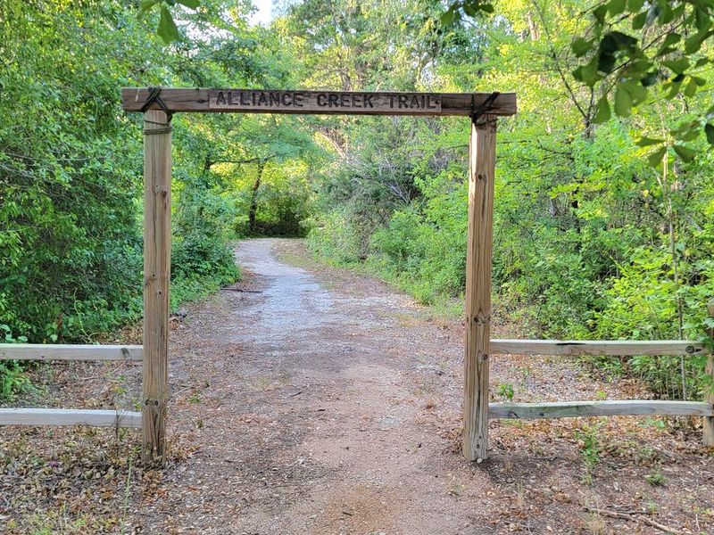 1/2 mile long walking trail in Oak Park 