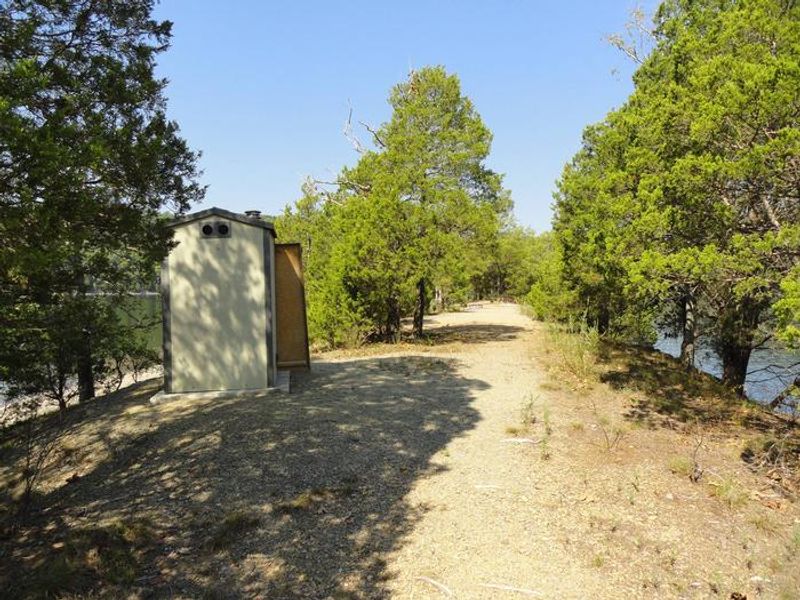 DALE HOLLOW LAKE - PRIMITIVE CAMPING CACTUS ISLAND