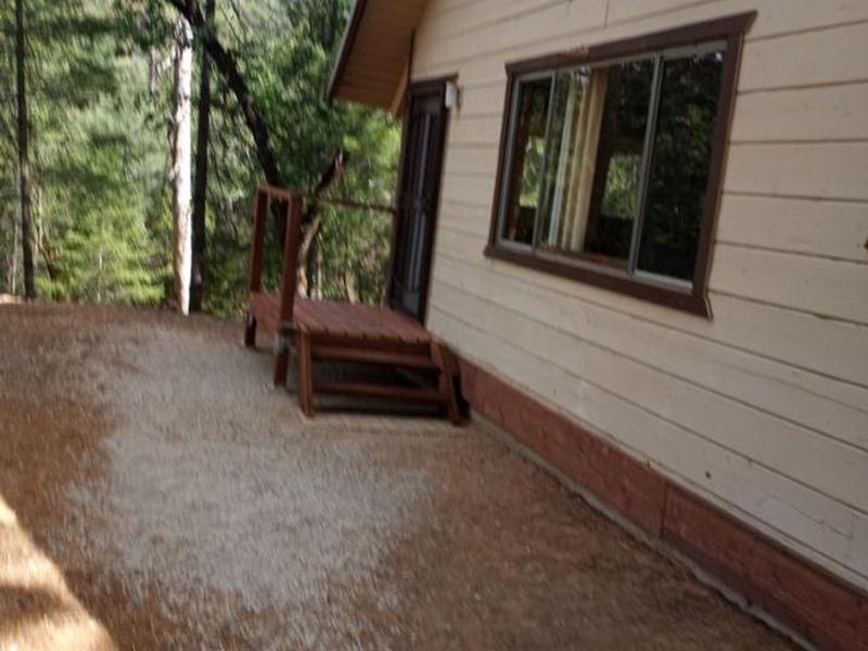 A photo of facility HIRZ CABIN with Shade