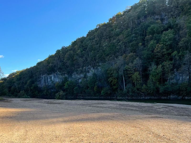 Log Yard is located on the banks of the Current River, which features stunning views and large gravel bars.