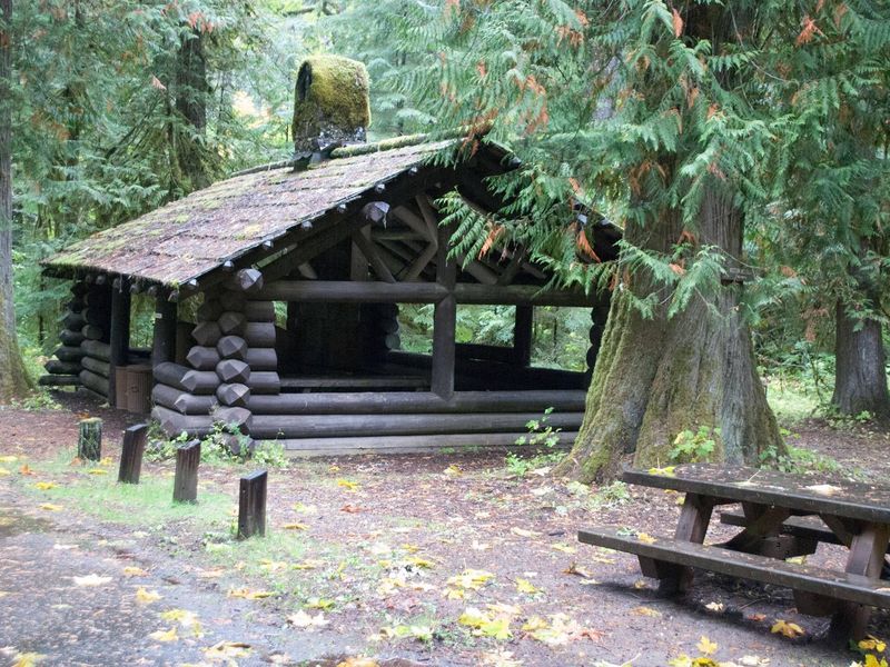 La Wis Wis picnic shelter