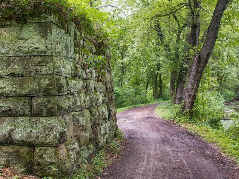Lookout Point, Paw Paw BendsTowpath, departing Spring Gap