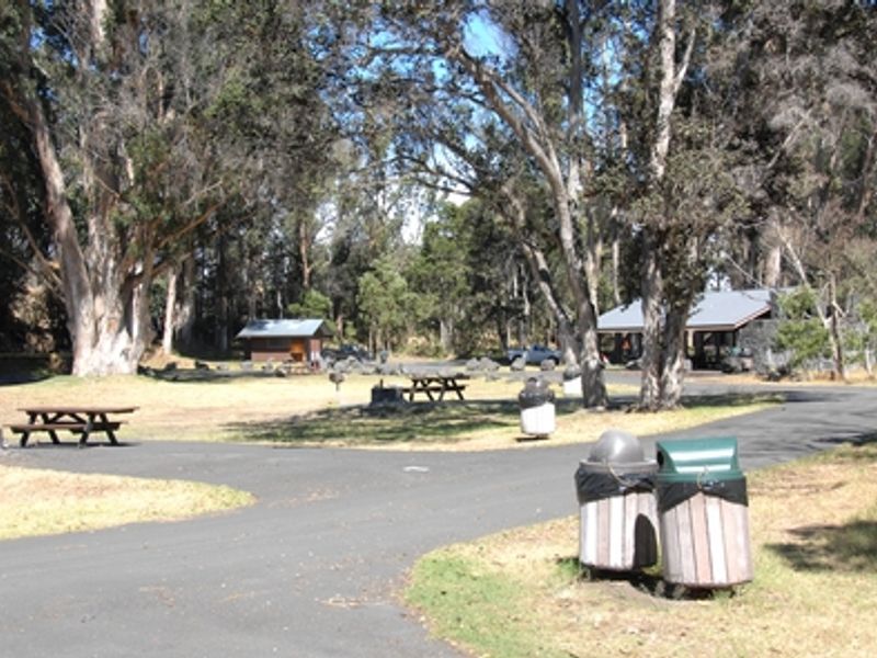 View of N?makanipaio Campground