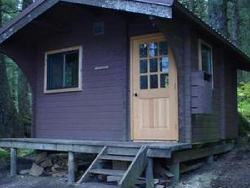 Young Lake (North) Cabin