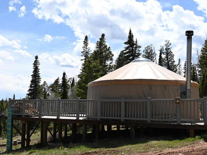 Grizzly Ridge Yurt