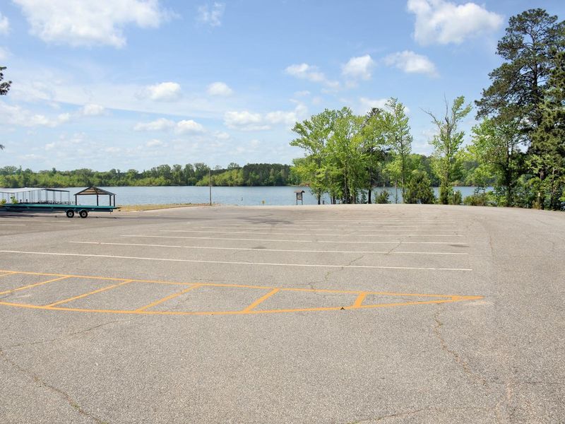 Victoria Day Use Boat Ramp Parking