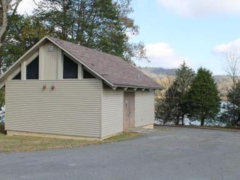 Salt Lick Creek Laundry Facilities