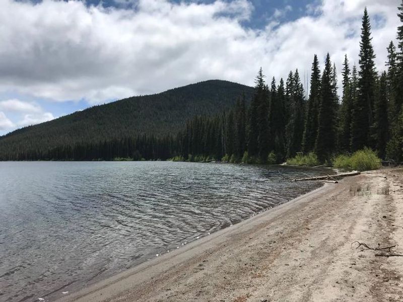 Cultus Boat In West Campground 