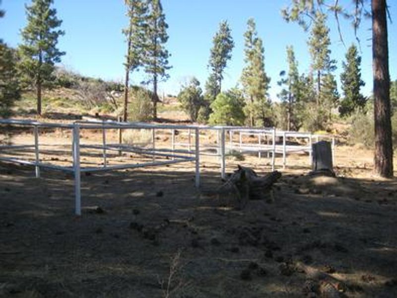 4 Horse Corrals at Big Pine Equestrian Group Campground