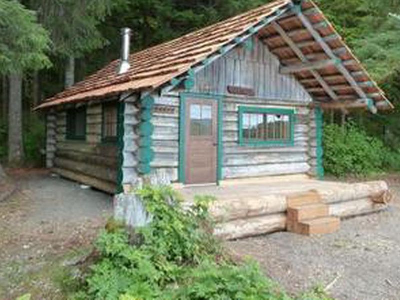 BIG SHAHEEN CABIN