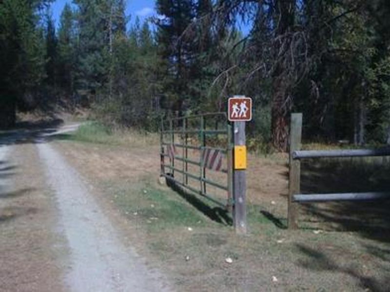 Hiking - Interpretive Trail 