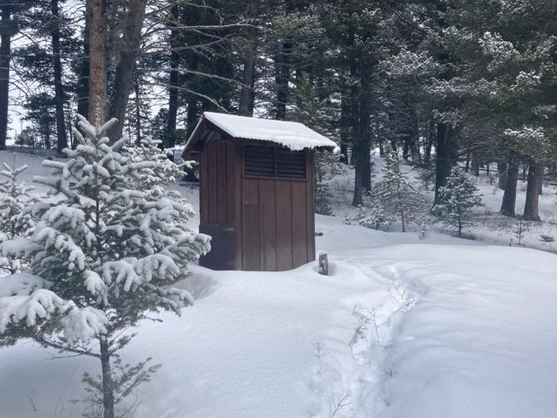 Chilly lil outhouse