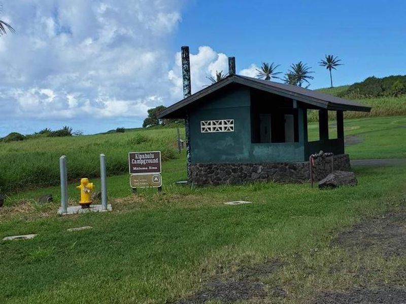 There is no running water in the campground comfort stations. Potable water is located near the visitor center.