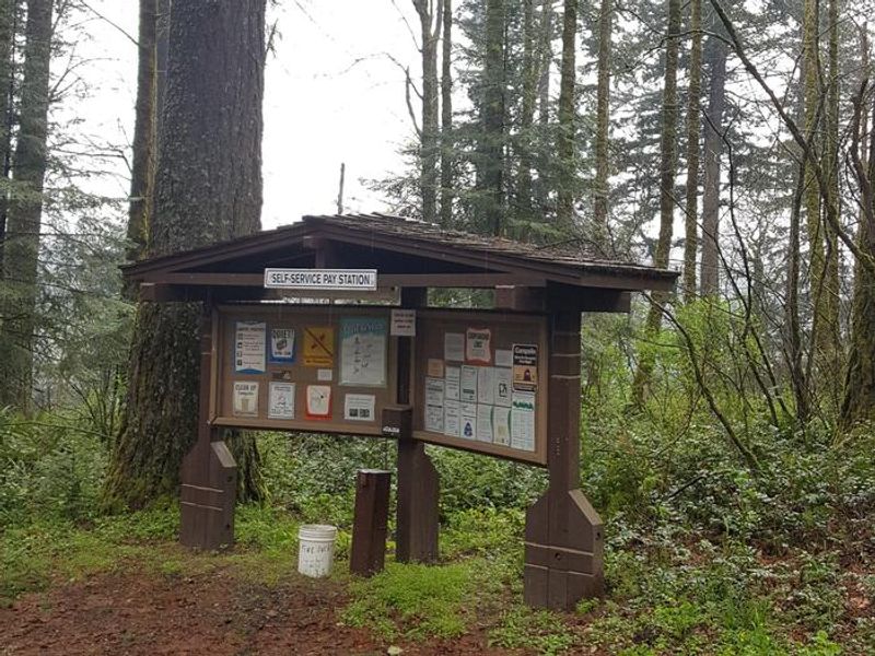 Eagle Creek Campground entry area