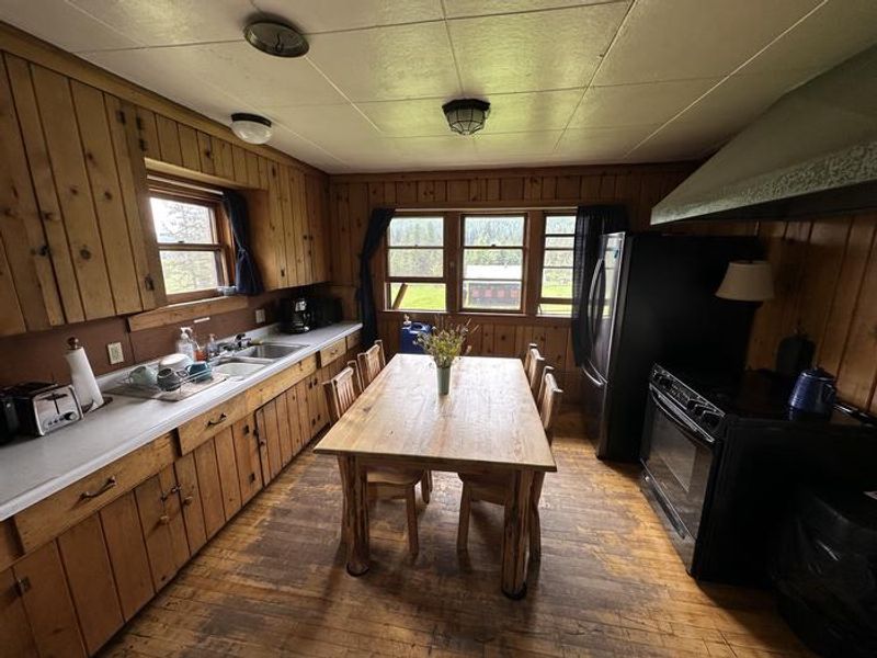 Star Meadow Guard Station kitchen area.