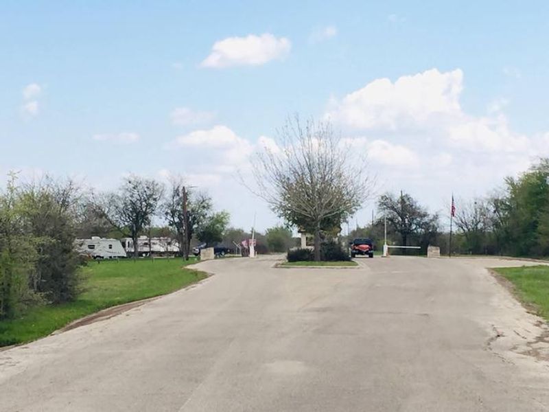Willis Creek Gatehouse 