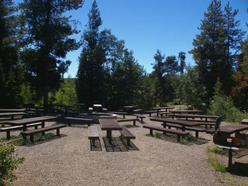 Large recreation area for LOOP reservations. This site is perfect for large family reunions!