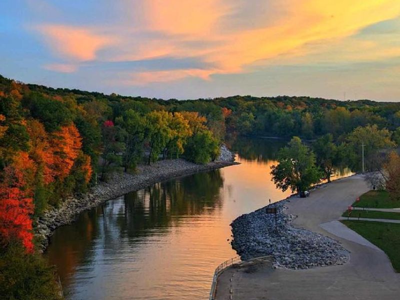 Iowa River adjacent to Tailwater West Campground