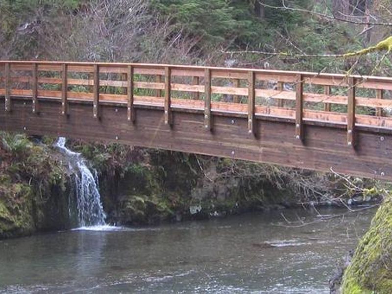 Bridge from the campground to House Rock Falls.