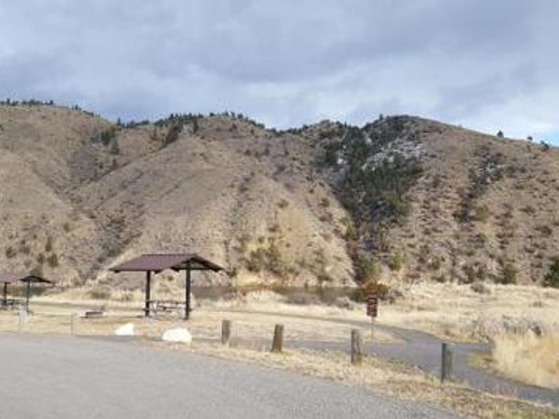 Walking path within Devil's Elbow Recreation Site