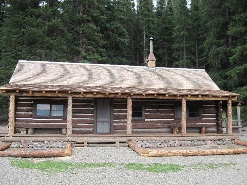 Alpine Ranger Cabin