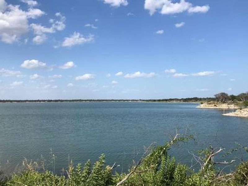 View of Waco Lake at Reynolds Creek park