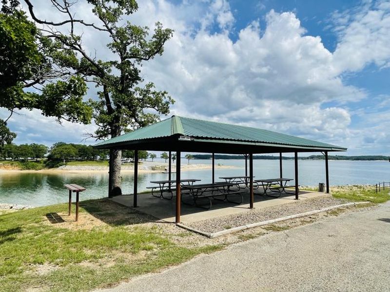 A photo of facility PRESTON BEND with Picnic Table, Shade