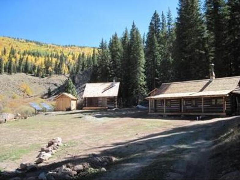 ALPINE RANGER STATION Overview