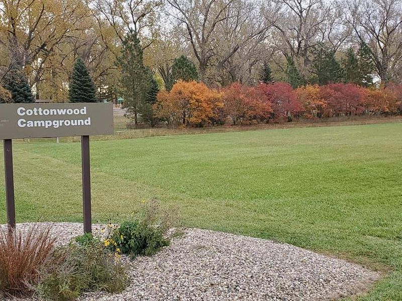 Fall colors at Cottonwood Campground
