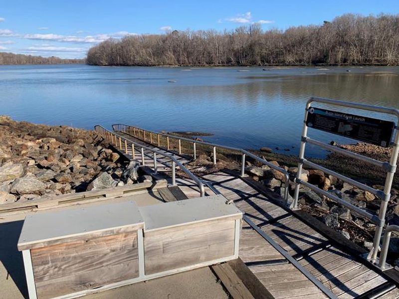 Welcome to Tailrace Park! This is the handicap accessible kayak launch near the boat ramp. This kayak launch was put in with the help of a few partners and volunteers.