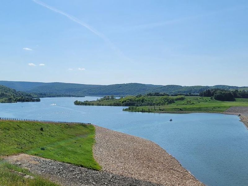 Hammond Lake as viewed from the Connecting Channel road