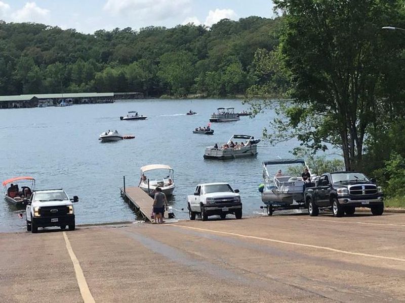 A 4 lane boat ramp, boat mooring area, courtesy dock, and vessel tie-down area area available at this recreation area. 