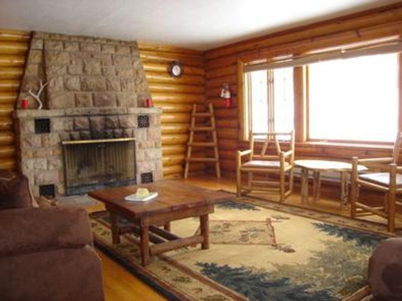 Sunlight Ranger Cabin - Fireplace