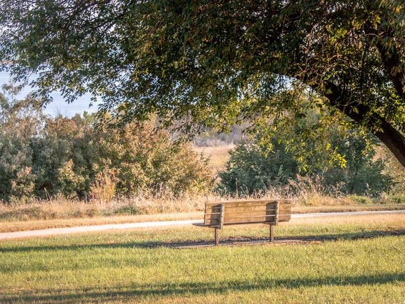 One of many benches and vantages points in Overlook Park