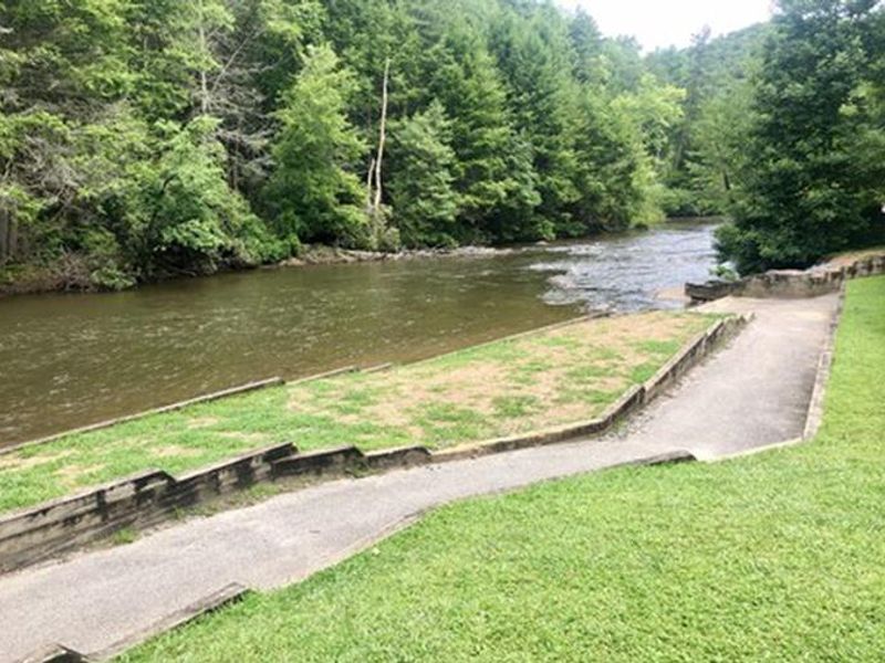 Tocoaa River Canoe Takeout
