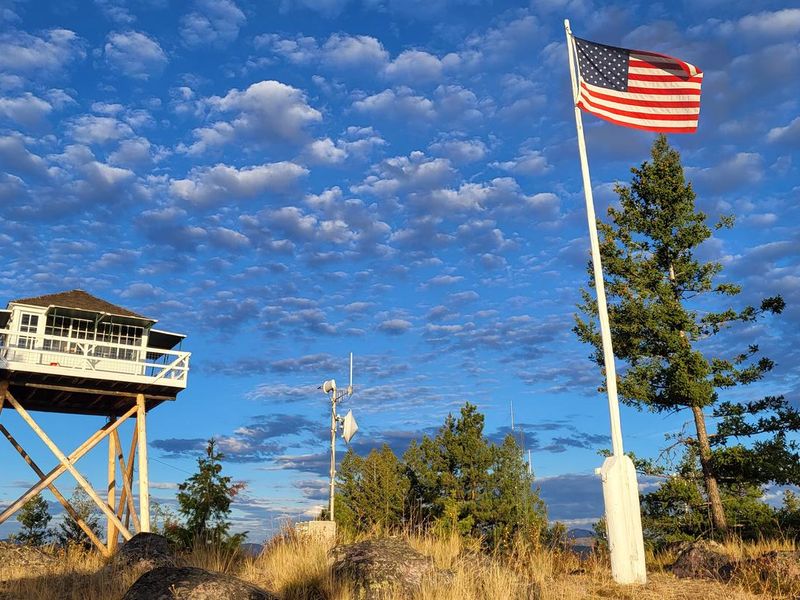 Double Arrow Lookout- Facing West