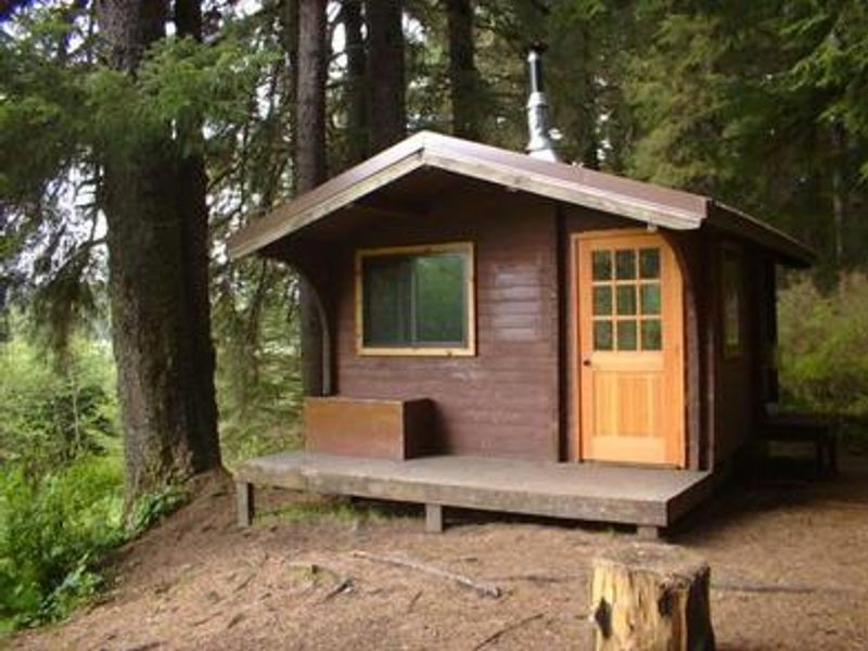ADMIRALTY COVE CABIN