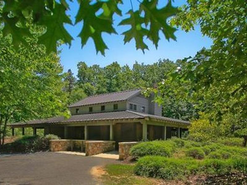 BATHHOUSE AT ARROWHEAD CAMPGROUND