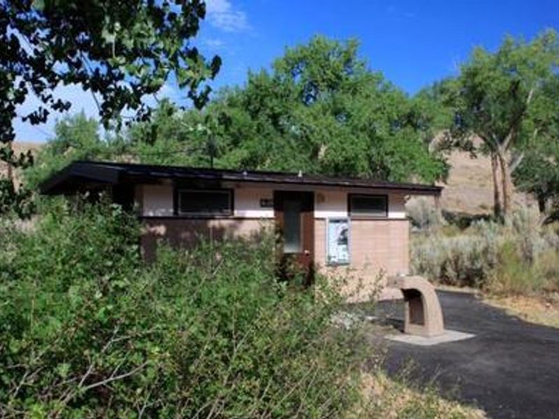 Restroom in Green River Campground.