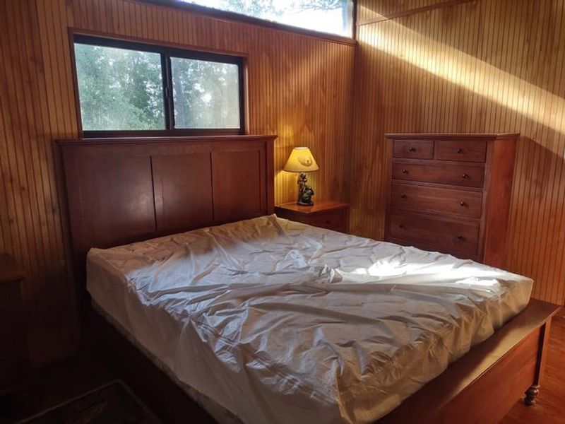 This bedroom sleeps 2