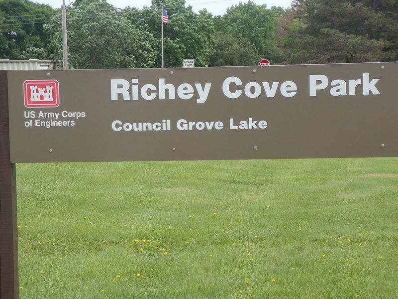 Richey Cove Sign