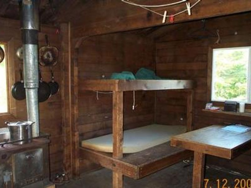 LOG JAM BAY CABIN