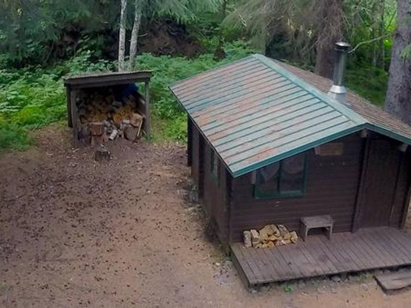 SITKOH LAKE (WEST) CABIN