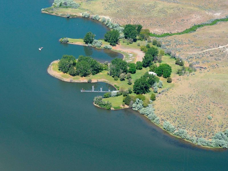 Philippi Park: a boat-in only park located 3 miles up the John Day. Camping is available on a first come, first served basis. Donations can be made to support the OPAL Foundation at the park. Visitors may launch from the LePage Park Boat Ramp. 
